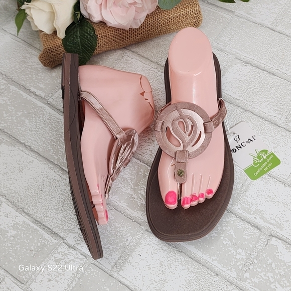 Oncai Shoes - Women's Brown Sandals